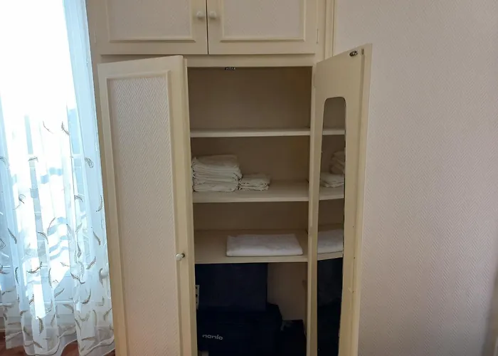 Champs-elysees Amazing View Of Alojamento de Acomodação e Pequeno-almoço